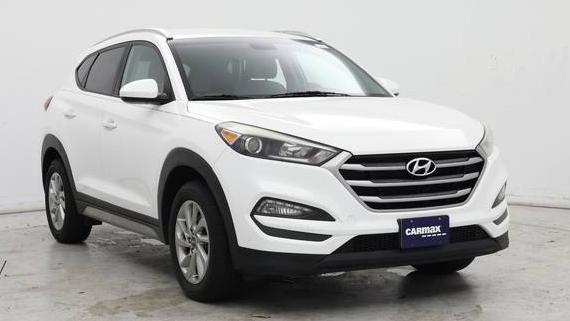HYUNDAI TUCSON 2018 KM8J3CA43JU746995 image
