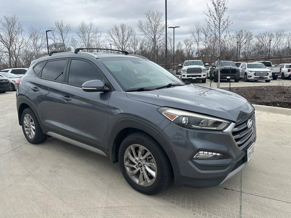 HYUNDAI TUCSON 2017 KM8J33A22HU356656 image