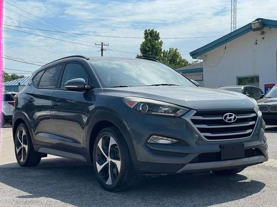 HYUNDAI TUCSON 2017 KM8J33A21HU556895 image