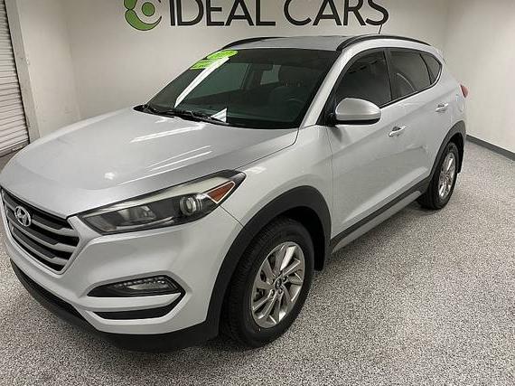 HYUNDAI TUCSON 2017 KM8J3CA47HU458701 image