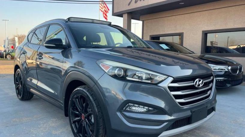 HYUNDAI TUCSON 2017 KM8J33A20HU480084 image