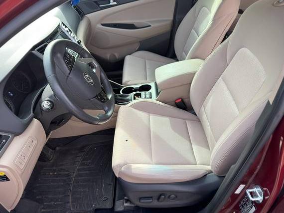 HYUNDAI TUCSON 2017 KM8J3CA23HU408988 image HYUNDAI TUCSON 2017 KM8J3CA23HU408988 image