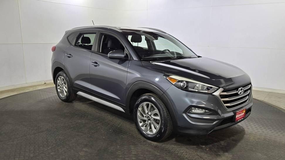 HYUNDAI TUCSON 2017 KM8J3CA4XHU502089 image