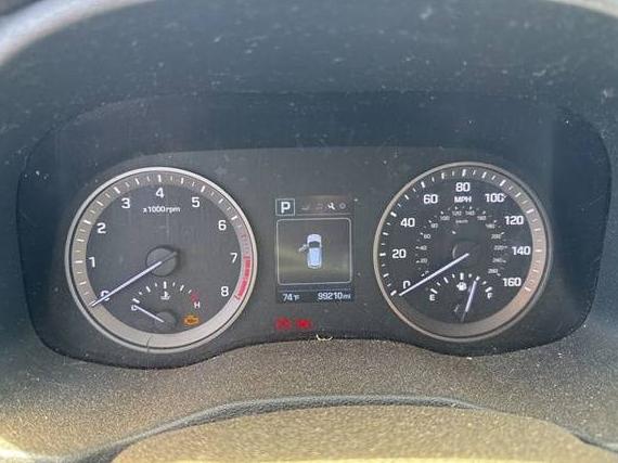 HYUNDAI TUCSON 2017 KM8J3CA21HU344157 image