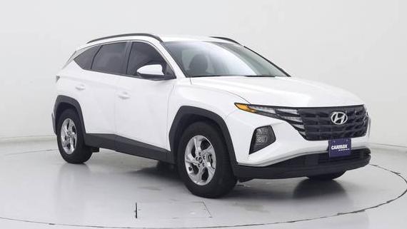 HYUNDAI TUCSON 2024 5NMJB3DE4RH375179 image