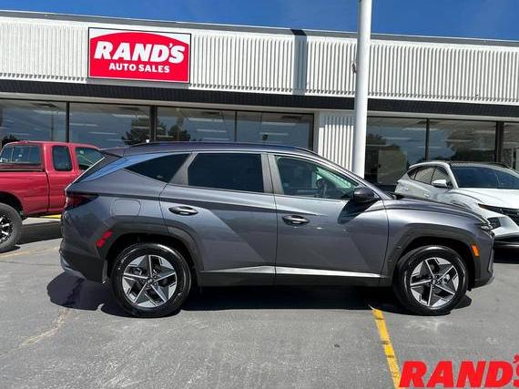 HYUNDAI TUCSON 2025 KM8JBDD28SU261207 image