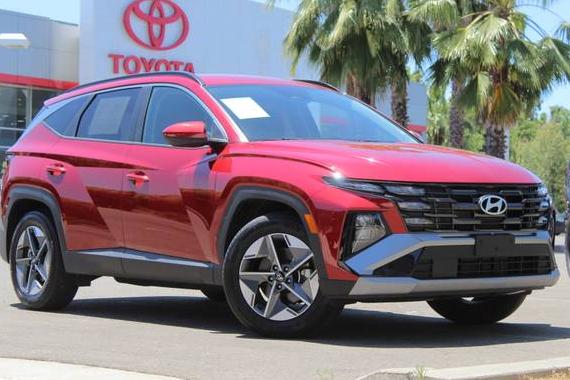 HYUNDAI TUCSON 2025 5NMJB3DE1SH443332 image