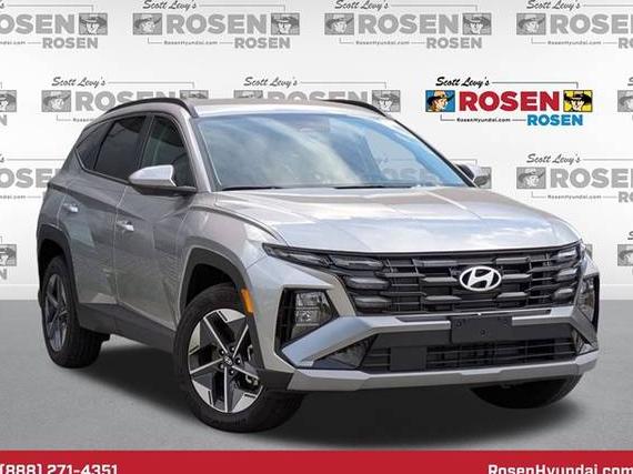 HYUNDAI TUCSON 2025 5NMJBCDE1SH582652 image