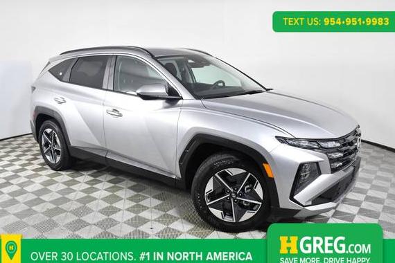 HYUNDAI TUCSON 2025 5NMJB3DE4SH462912 image