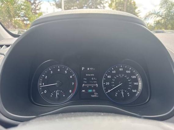 HYUNDAI KONA 2023 KM8K6CAB1PU955655 image