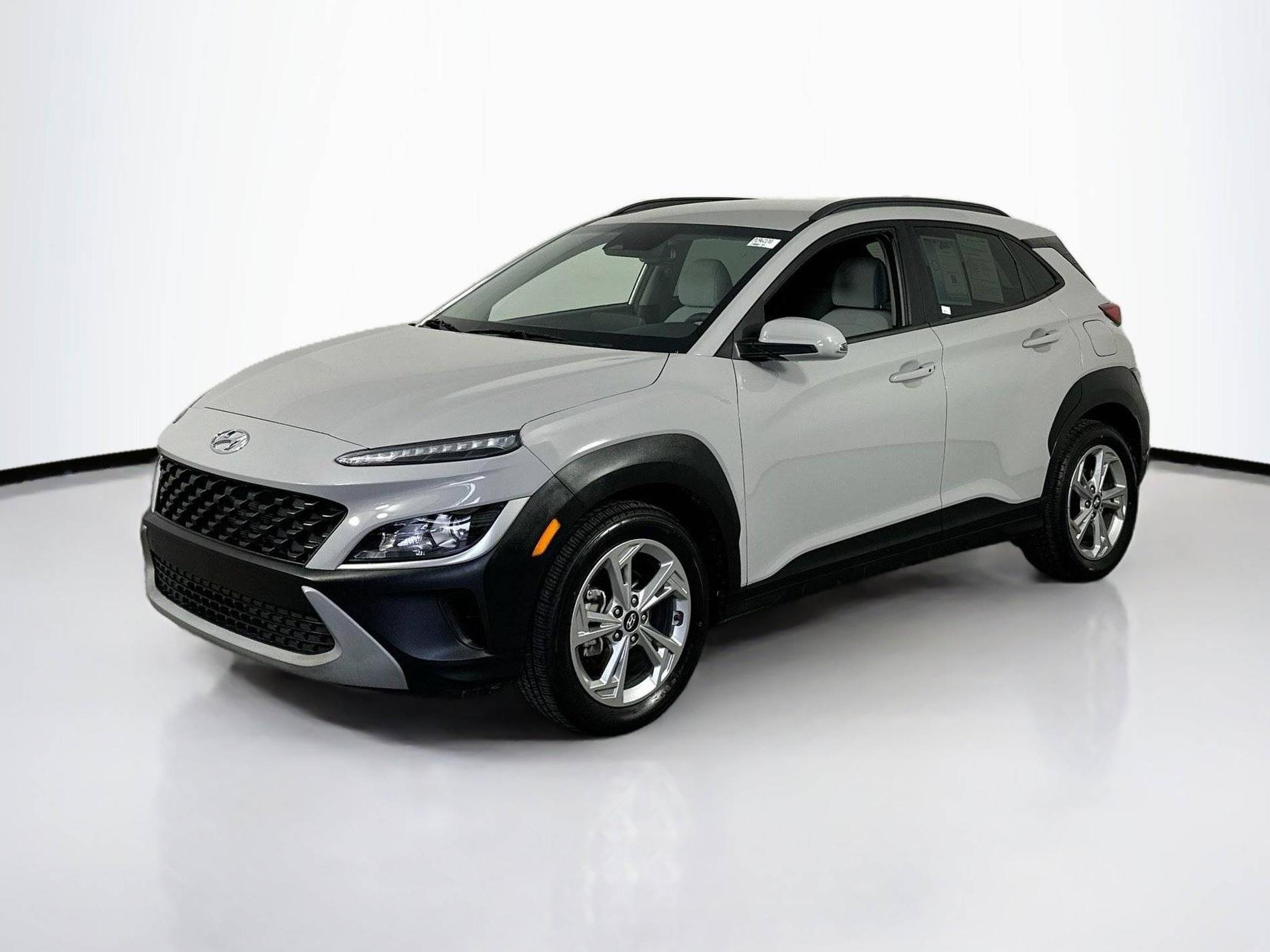 HYUNDAI KONA 2023 KM8K62AB4PU962139 image