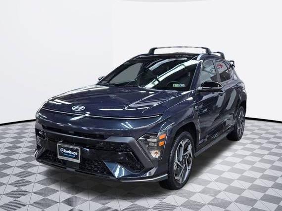 HYUNDAI KONA 2024 KM8HACA35RU118749 image