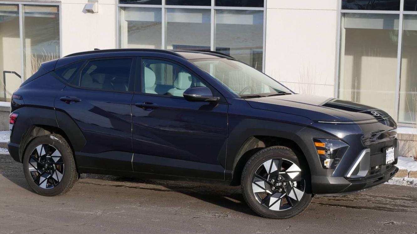 HYUNDAI KONA 2024 KM8HBCABXRU120999 image