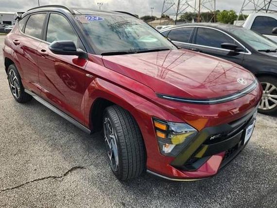 HYUNDAI KONA 2024 KM8HACA3XRU152637 image
