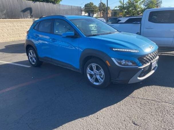 HYUNDAI KONA 2022 KM8K6CAB4NU878244 image