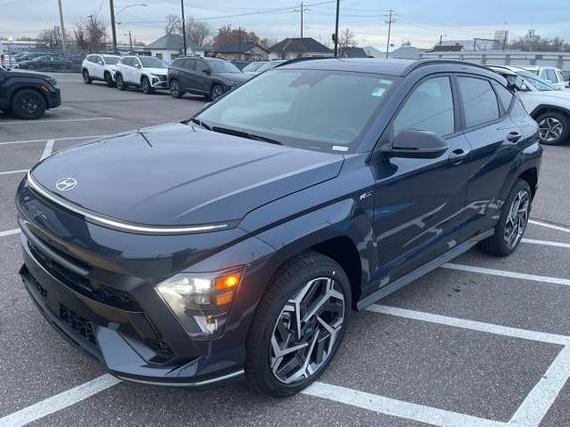 HYUNDAI KONA 2025 KM8HBCA30SU222469 image