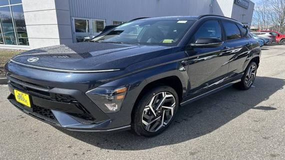 HYUNDAI KONA 2025 KM8HBCA33SU275604 image