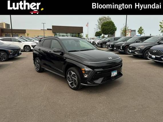 HYUNDAI KONA 2025 KM8HBCA36SU191762 image
