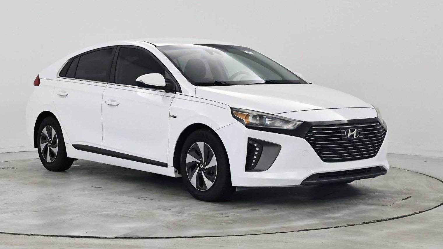 HYUNDAI IONIQ 2019 KMHC75LC9KU145220 image