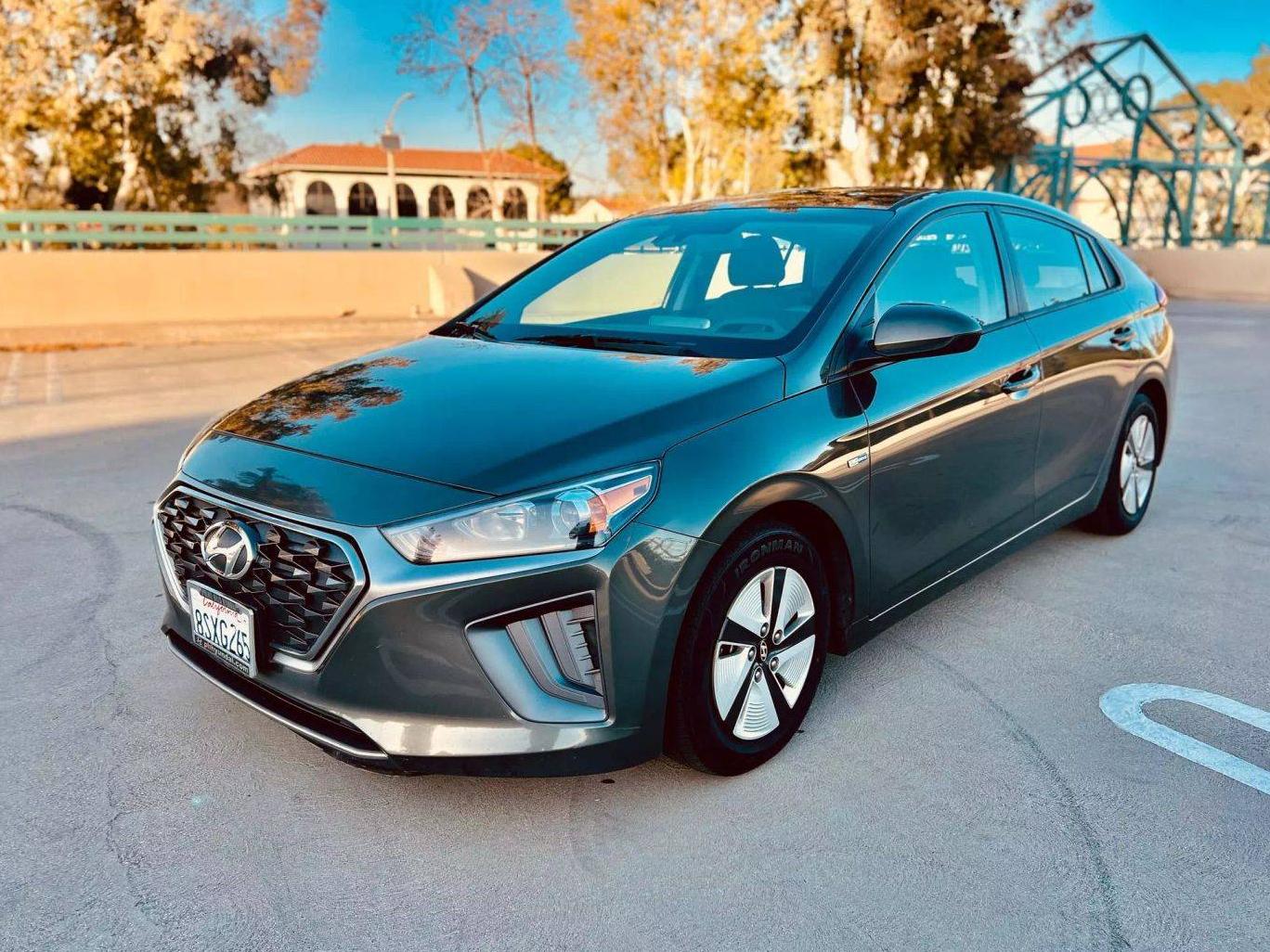 HYUNDAI IONIQ 2020 KMHC65LC5LU233752 image