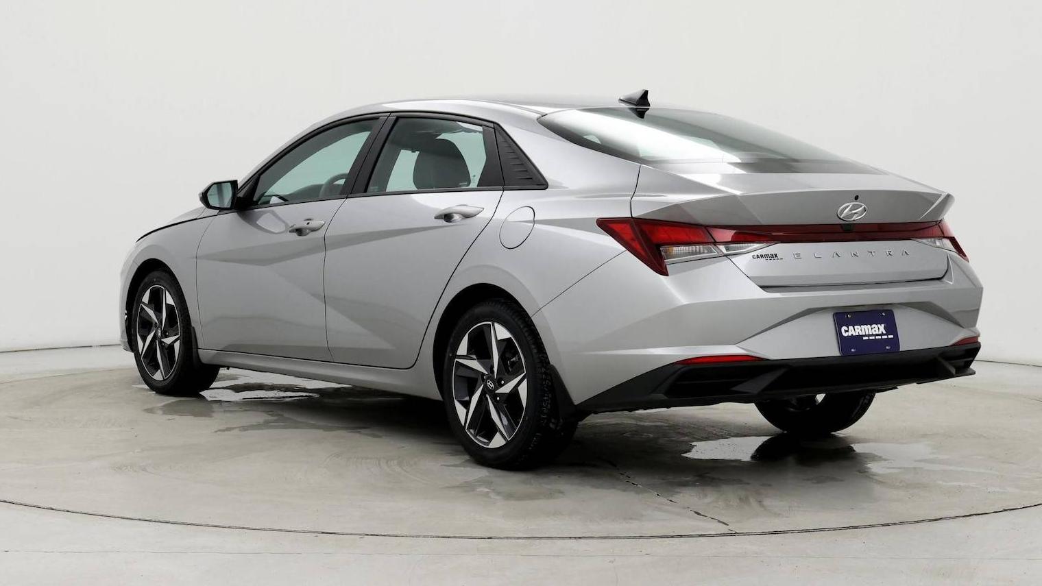 HYUNDAI ELANTRA 2023 5NPLS4AG7PH086379 image