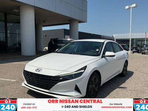 HYUNDAI ELANTRA 2023 5NPLM4AG3PH101650 image