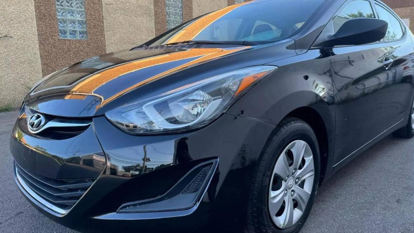 HYUNDAI ELANTRA 2016 5NPDH4AE2GH797408 image