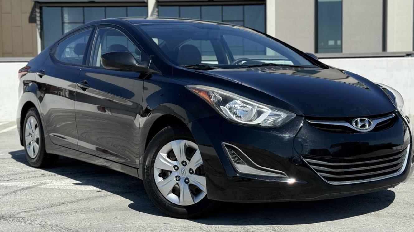 HYUNDAI ELANTRA 2016 KMHDH4AE2GU530027 image