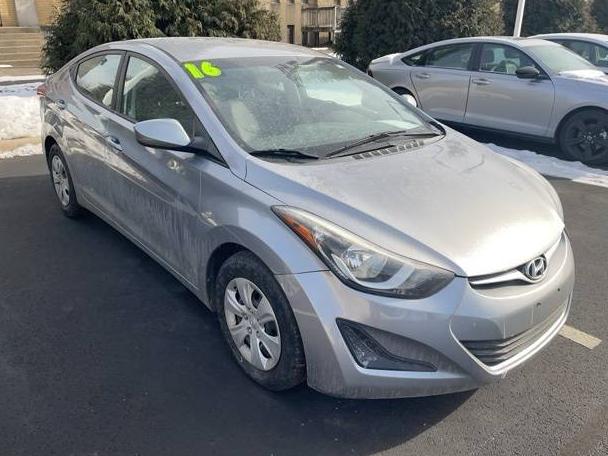 HYUNDAI ELANTRA 2016 5NPDH4AE2GH741288 image