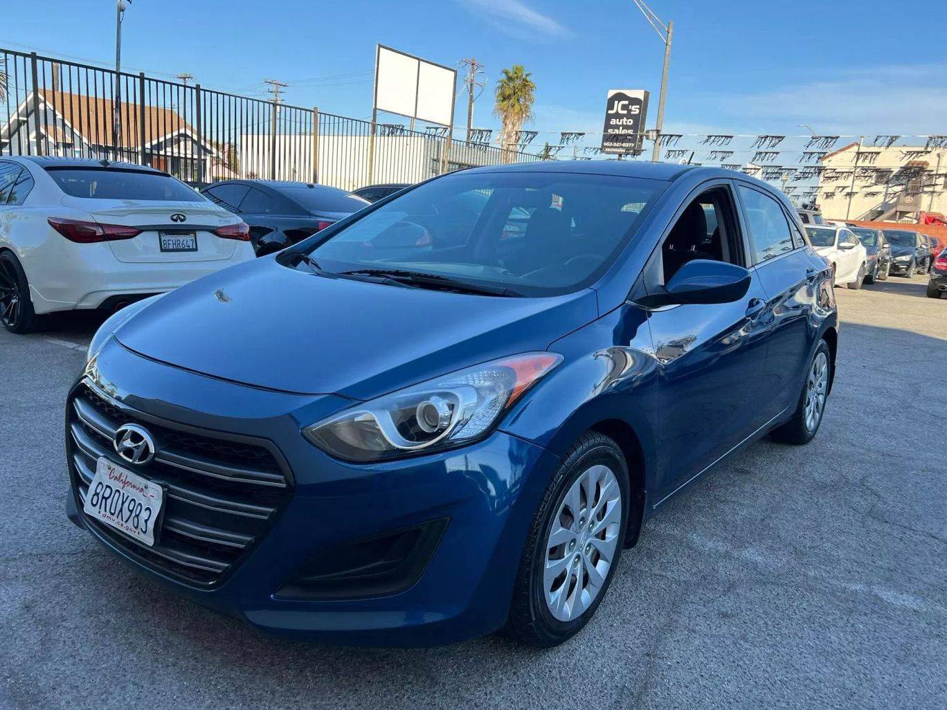 HYUNDAI ELANTRA 2016 KMHD35LH0GU308307 image