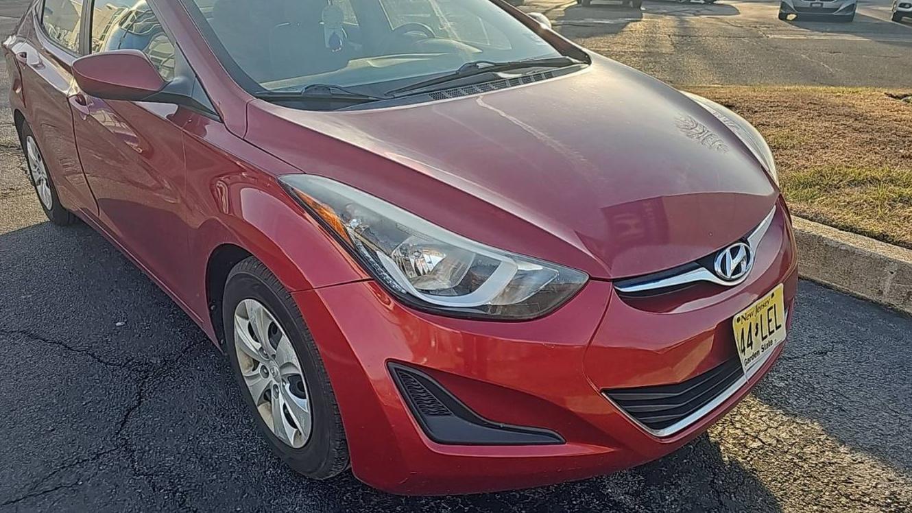 HYUNDAI ELANTRA 2016 5NPDH4AE2GH712745 image