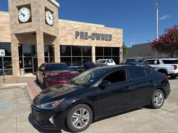 HYUNDAI ELANTRA 2019 5NPD84LF0KH482122 image