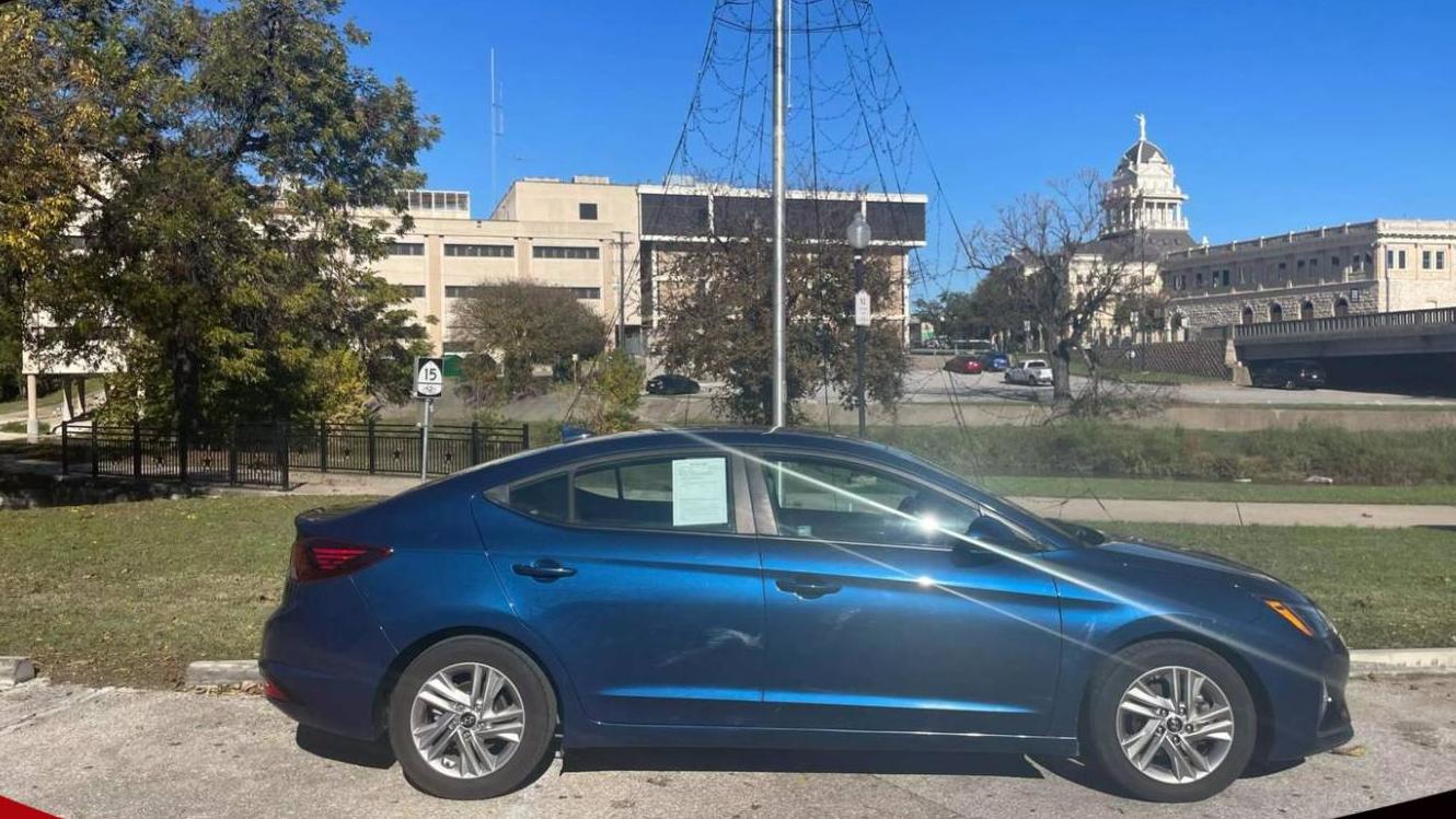 HYUNDAI ELANTRA 2019 5NPD84LF3KH435487 image