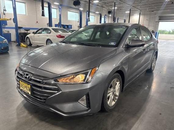 HYUNDAI ELANTRA 2019 5NPD84LF1KH451803 image