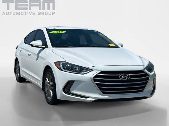 HYUNDAI ELANTRA 2018 5NPD84LF0JH365025 image