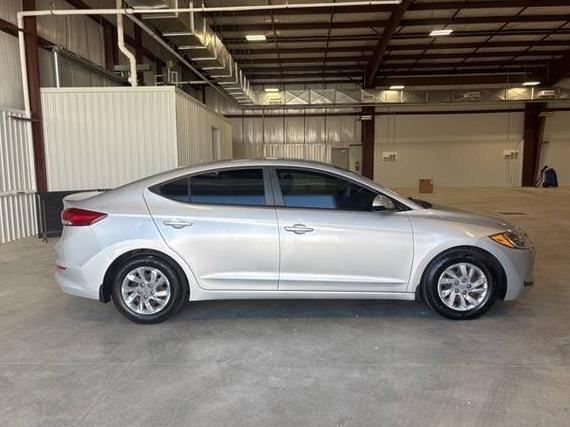 HYUNDAI ELANTRA 2018 KMHD74LF7JU610598 image