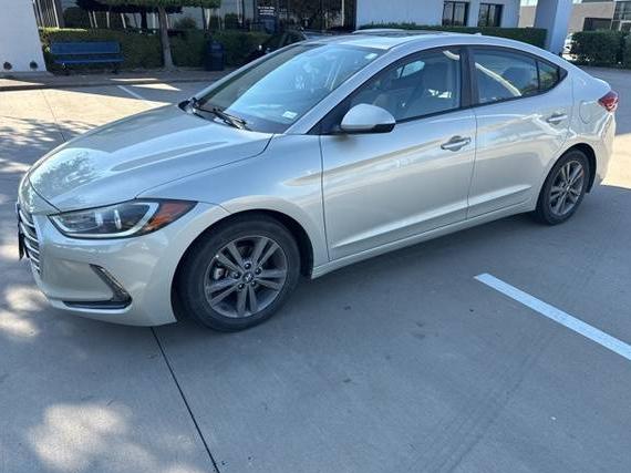 HYUNDAI ELANTRA 2018 5NPD84LF1JH308946 image