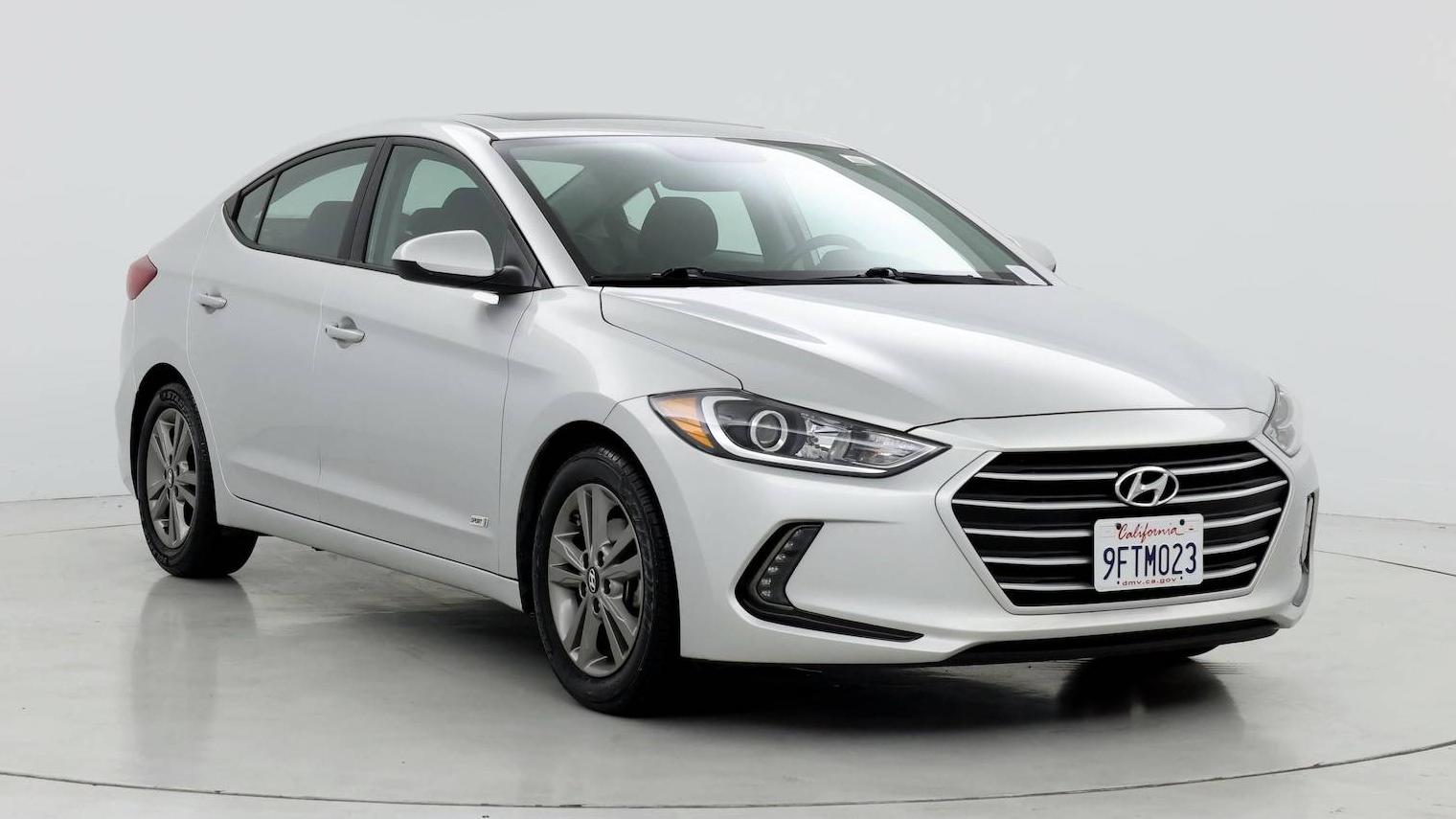 HYUNDAI ELANTRA 2018 5NPD84LF3JH385852 image