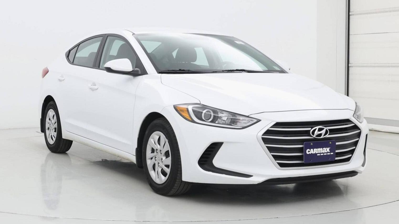 HYUNDAI ELANTRA 2018 5NPD74LF5JH236362 image