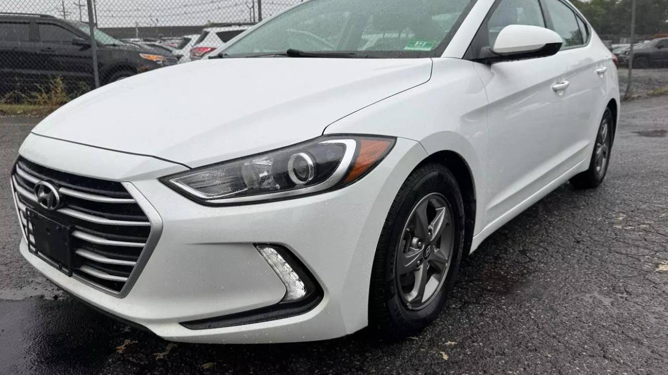 HYUNDAI ELANTRA 2018 5NPD94LA0JH391688 image