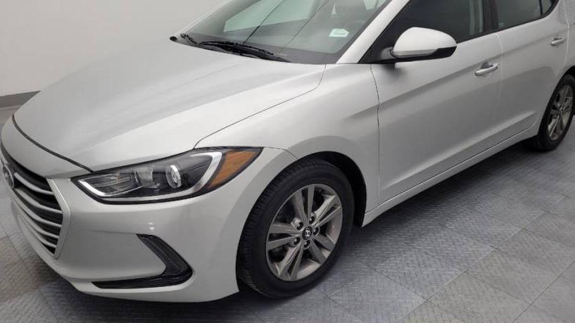 HYUNDAI ELANTRA 2018 5NPD84LF0JH270450 image