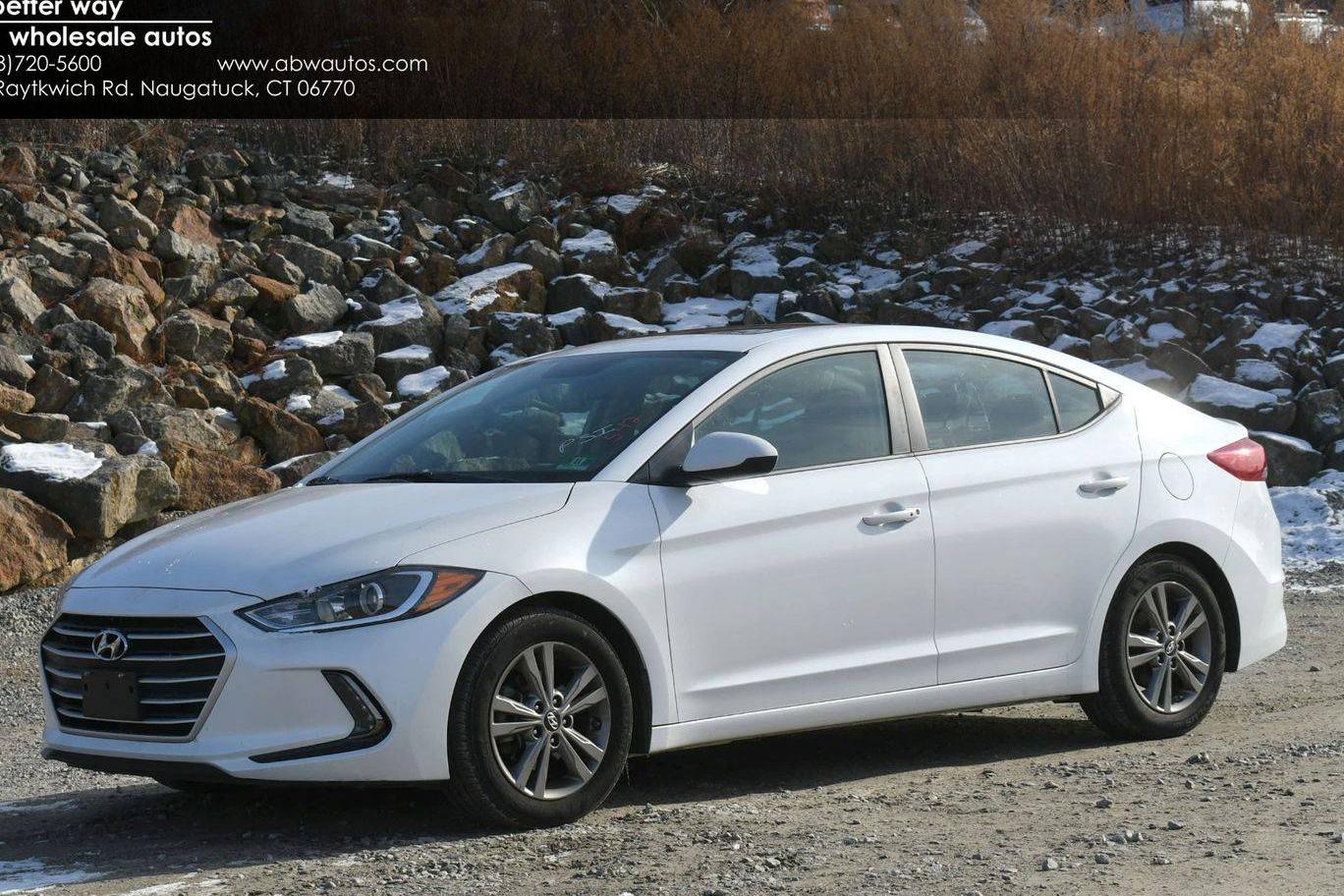 HYUNDAI ELANTRA 2018 5NPD84LF4JH393801 image