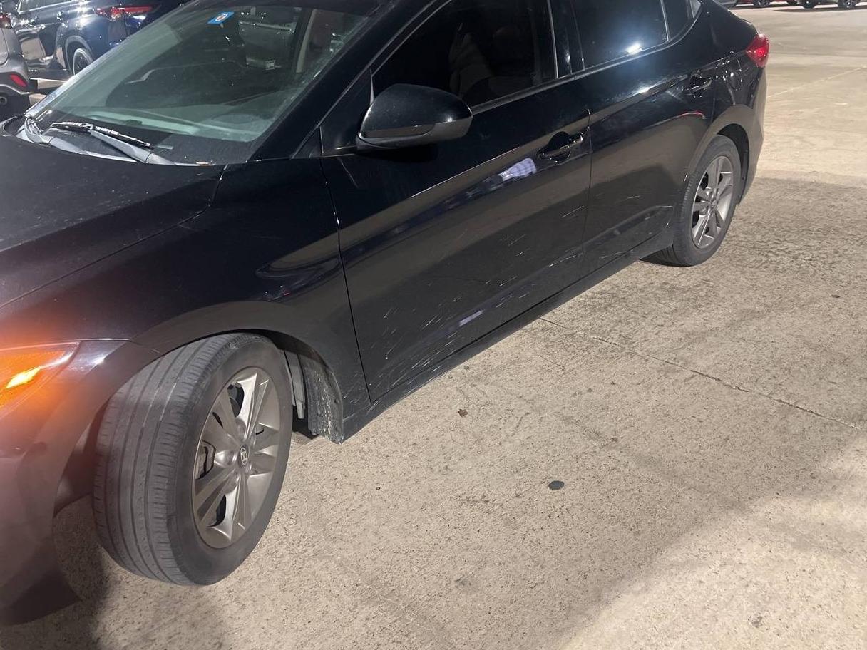 HYUNDAI ELANTRA 2018 5NPD84LF9JH297050 image