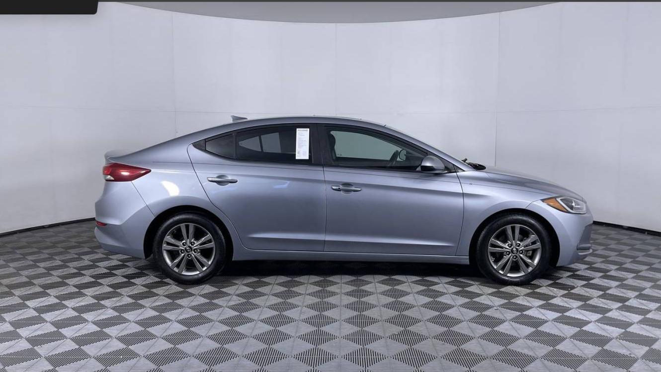 HYUNDAI ELANTRA 2017 5NPD84LFXHH174805 image