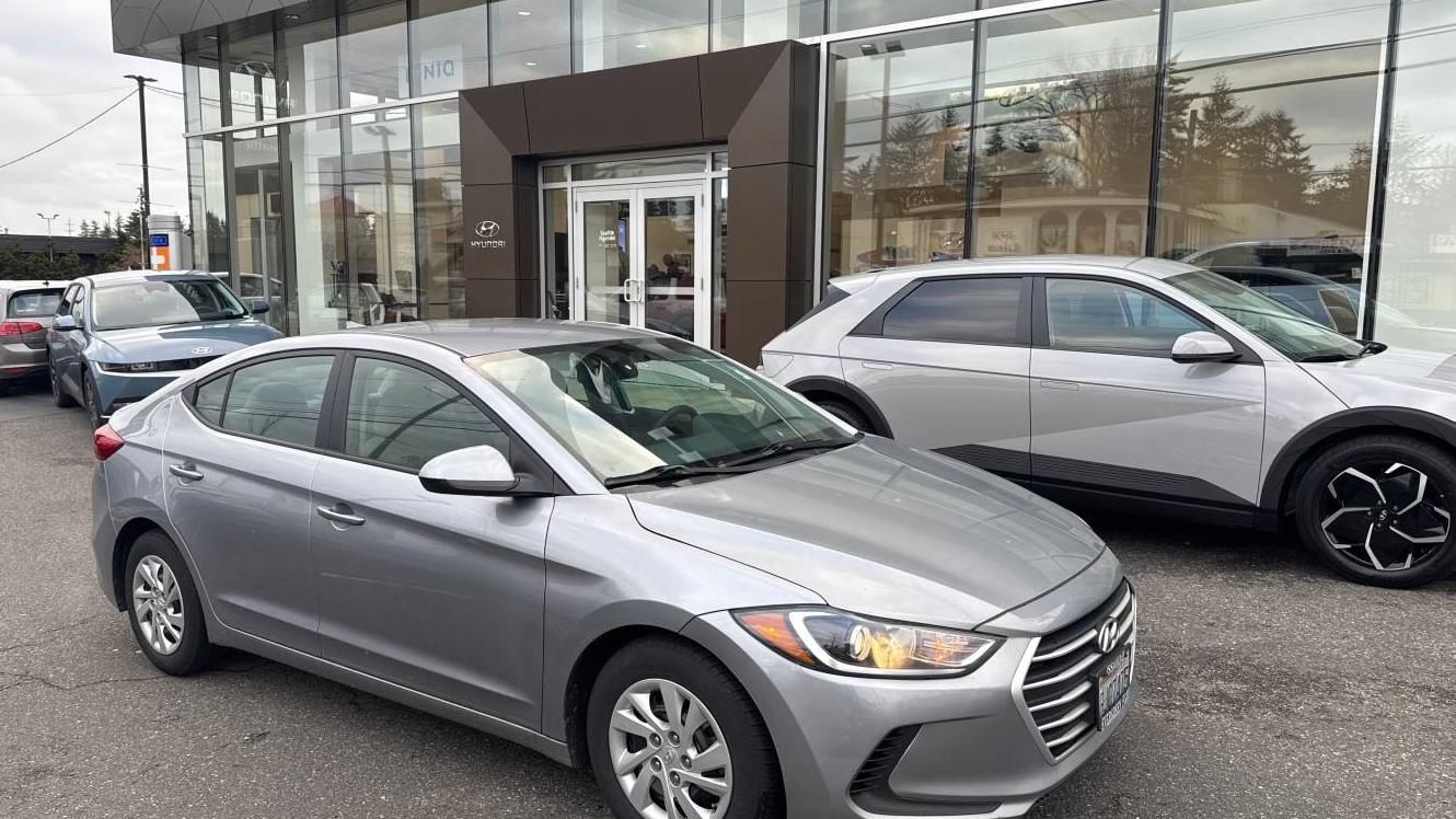 HYUNDAI ELANTRA 2017 5NPD74LF0HH203585 image