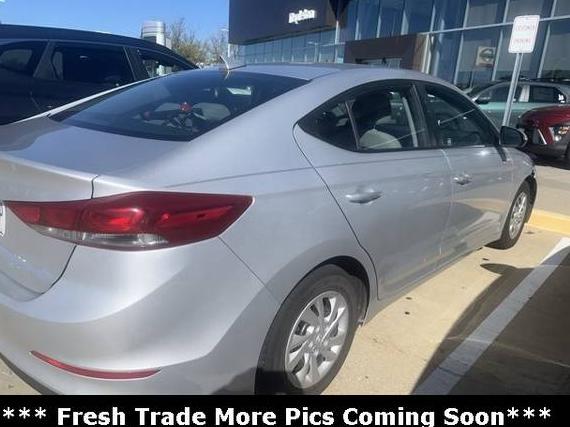 HYUNDAI ELANTRA 2017 5NPD74LF4HH210474 image