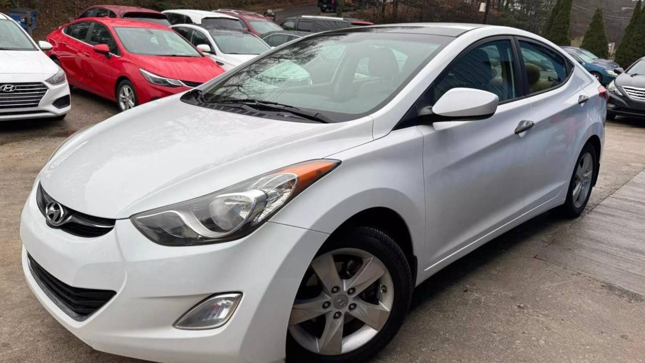 HYUNDAI ELANTRA 2012 5NPDH4AE2CH126900 image