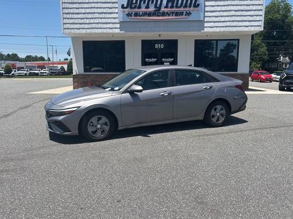 HYUNDAI ELANTRA 2024 KMHLL4DG0RU840395 image