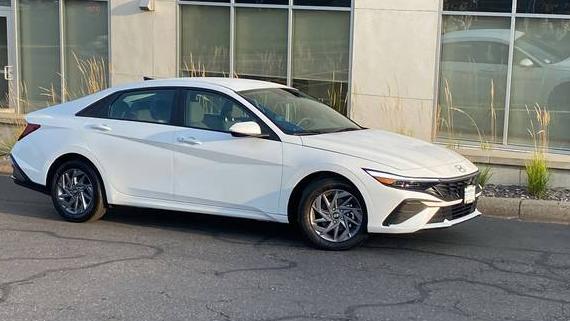 HYUNDAI ELANTRA 2024 KMHLM4DG9RU686783 image HYUNDAI ELANTRA 2024 KMHLM4DG9RU686783 image