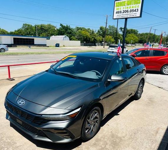 HYUNDAI ELANTRA 2024 KMHLM4DG0RU764304 image